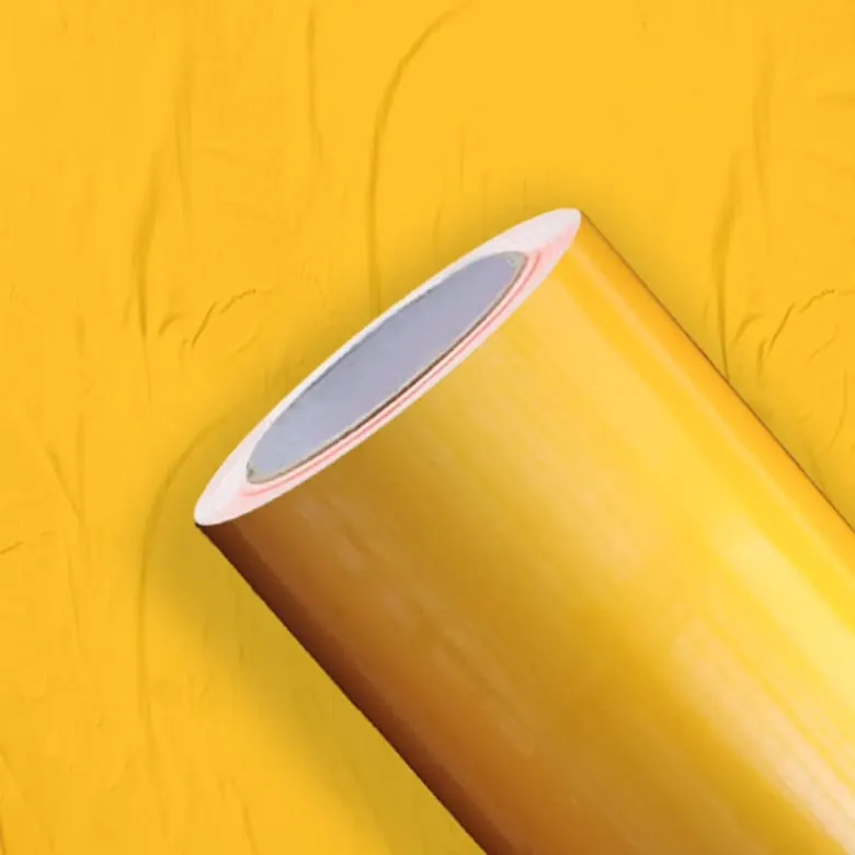 Vinil refletivo recorte PET amarelo com filme 100 microns e liner 100 g, rolo de 1,24 × 45,7 m