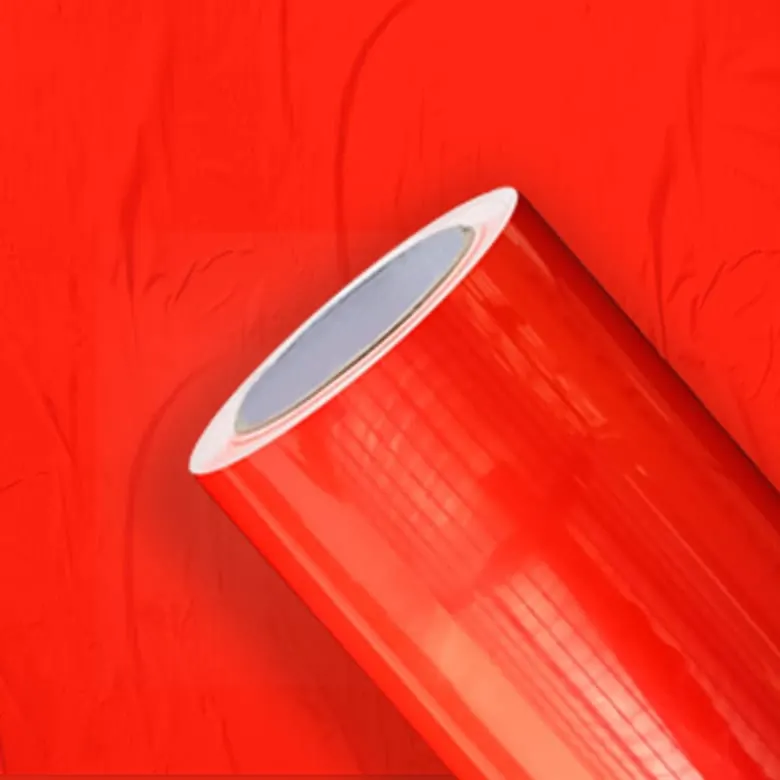 Vinil refletivo recorte PET vermelho com filme 100 microns e liner 100 g, rolo de 1,24 × 45,7 m